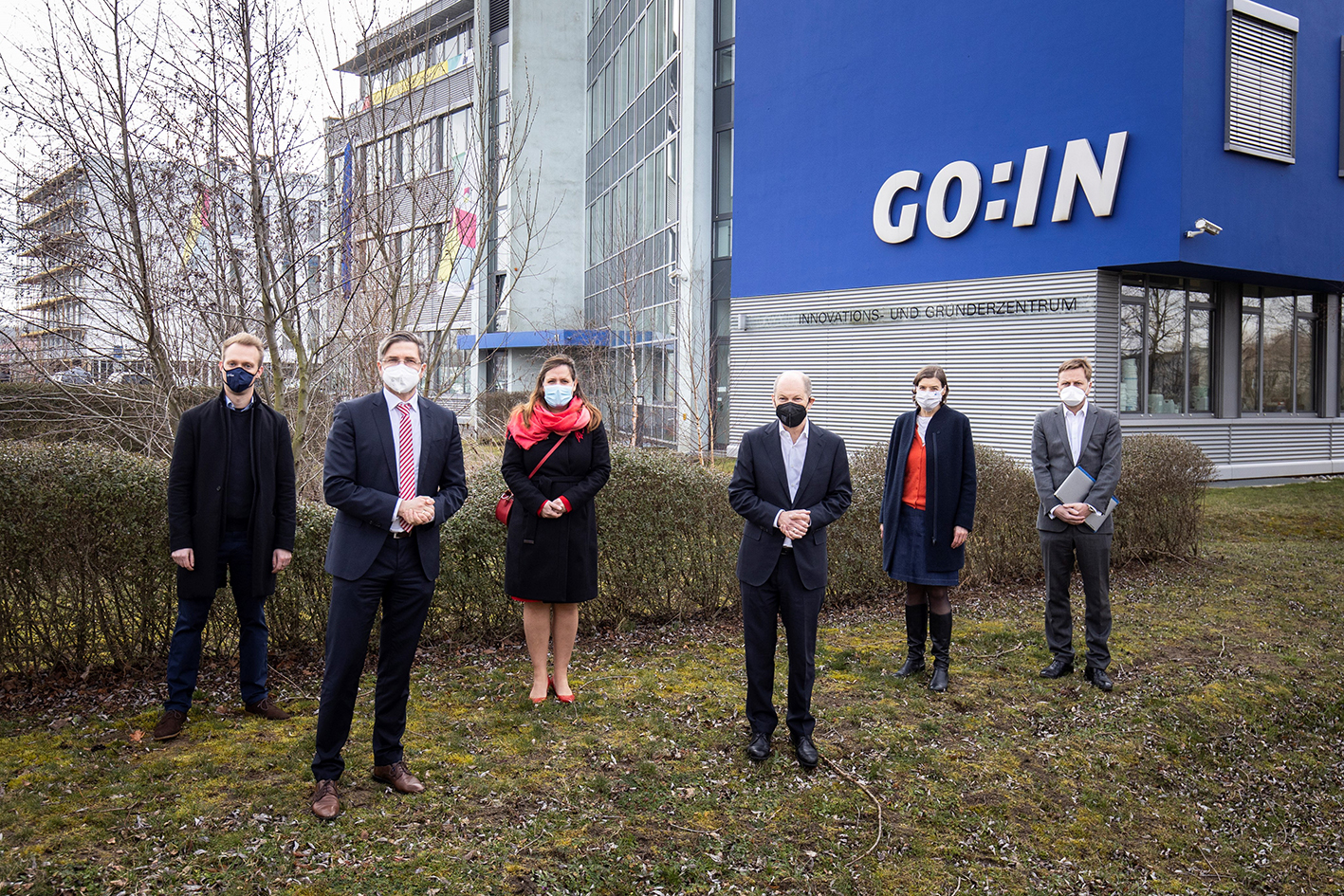 Olaf Scholz erhält einen Einblick in aktuelle Forschungsprojekte und Entwicklungen im Potsdam Science Park.