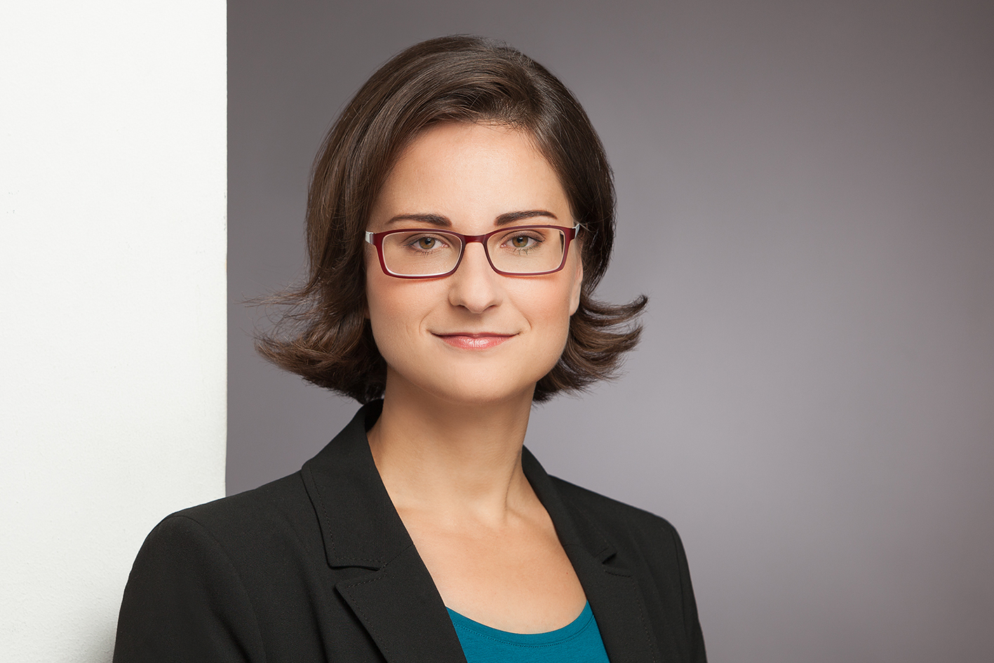 »Next Generation Schutz-Textilien« Dr. Katja Uhlig – Arbeitsgruppenleiterin Mikrosysteme für in-vitro-Zellmodelle. Fraunhofer-Institut für Zelltherapie und Immunologie, Institutsteil Bioanalytik und Bioprozesse IZI-BB.